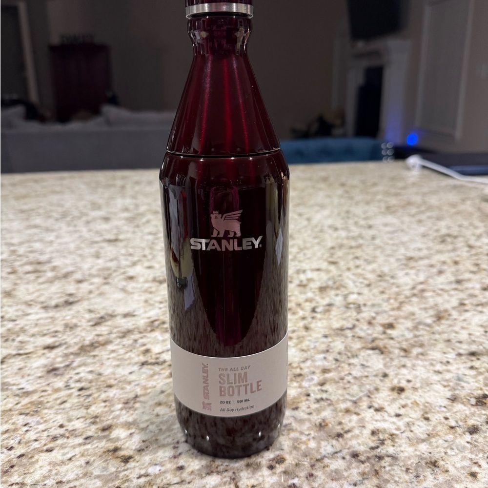 Stanley Burgundy Slim Bottle